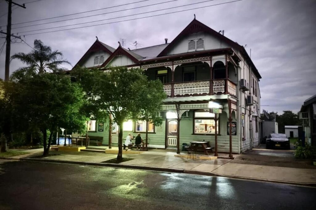 Clarence Town Inn — the local pub in Clarence Town NSW